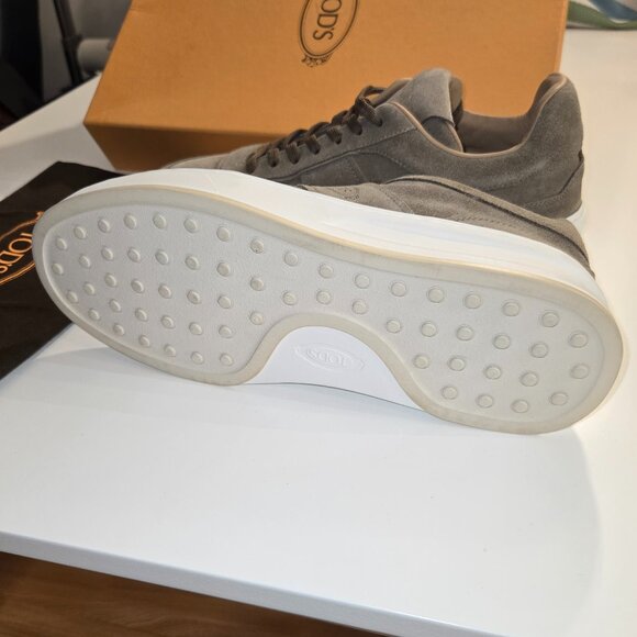 Tod's Cassetta Alta Sneakers in Taupe Suede - Picture 8 of 10